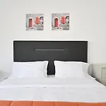 7 Requinte Hostal Lisboa