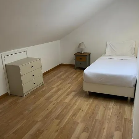 אכסניה 7 Requinte *