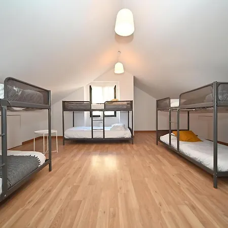 7 Requinte אכסניה