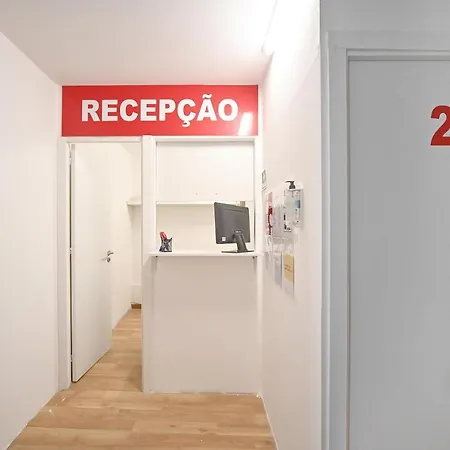 7 Requinte Hostal Lisboa