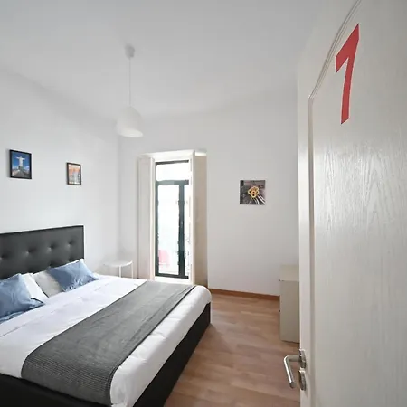 بيت شباب 7 Requinte Lisboa