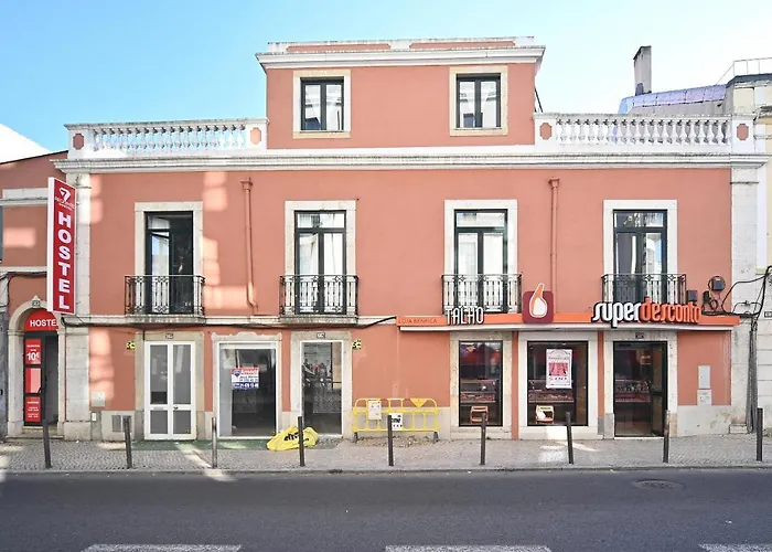 7 Requinte Hostel Lissabon
